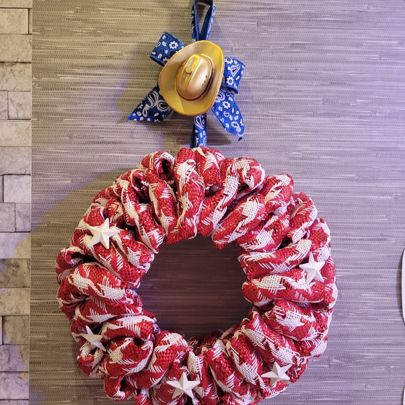 Patriotic Wreath: Red Houndstooth, 4th of July Decor (15in)