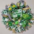 St patricks day wreath, shamrocks and clover lucky wall hanger