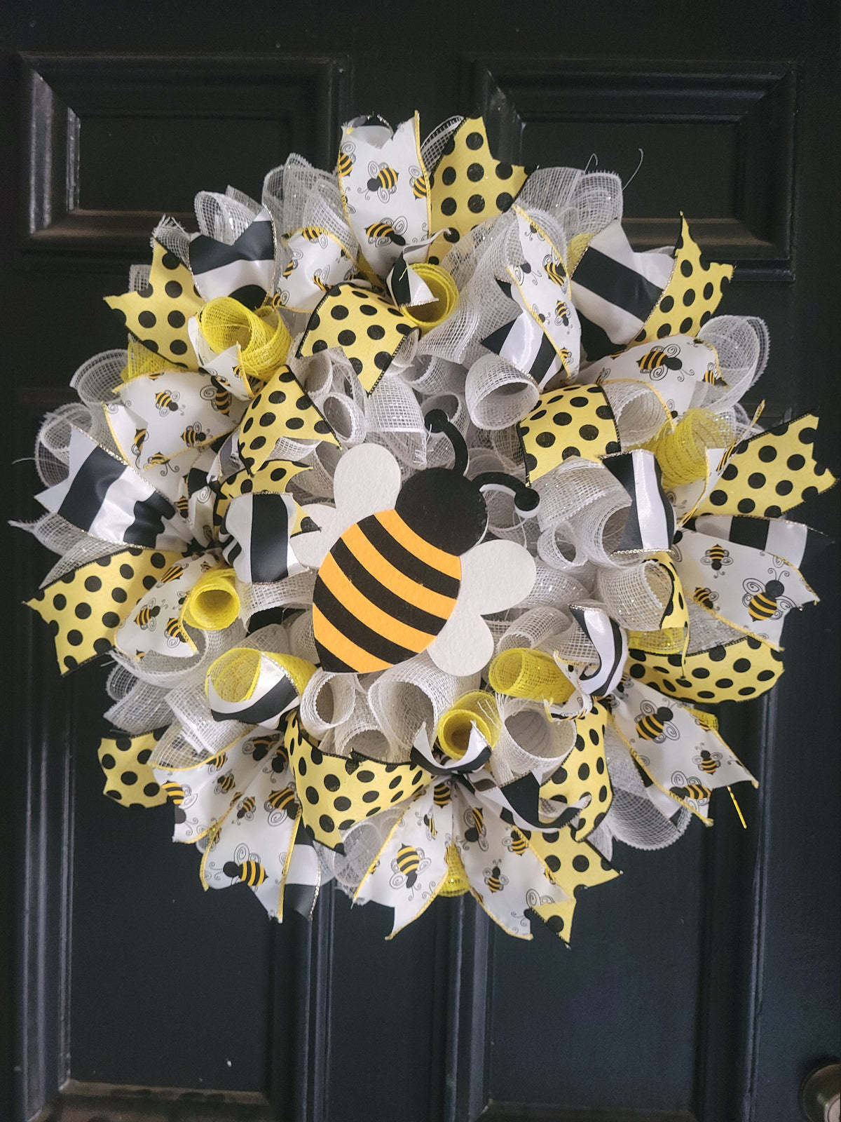 Bumble Bee Mesh Wreath, Spring Baby Shower Decor, 20 inches