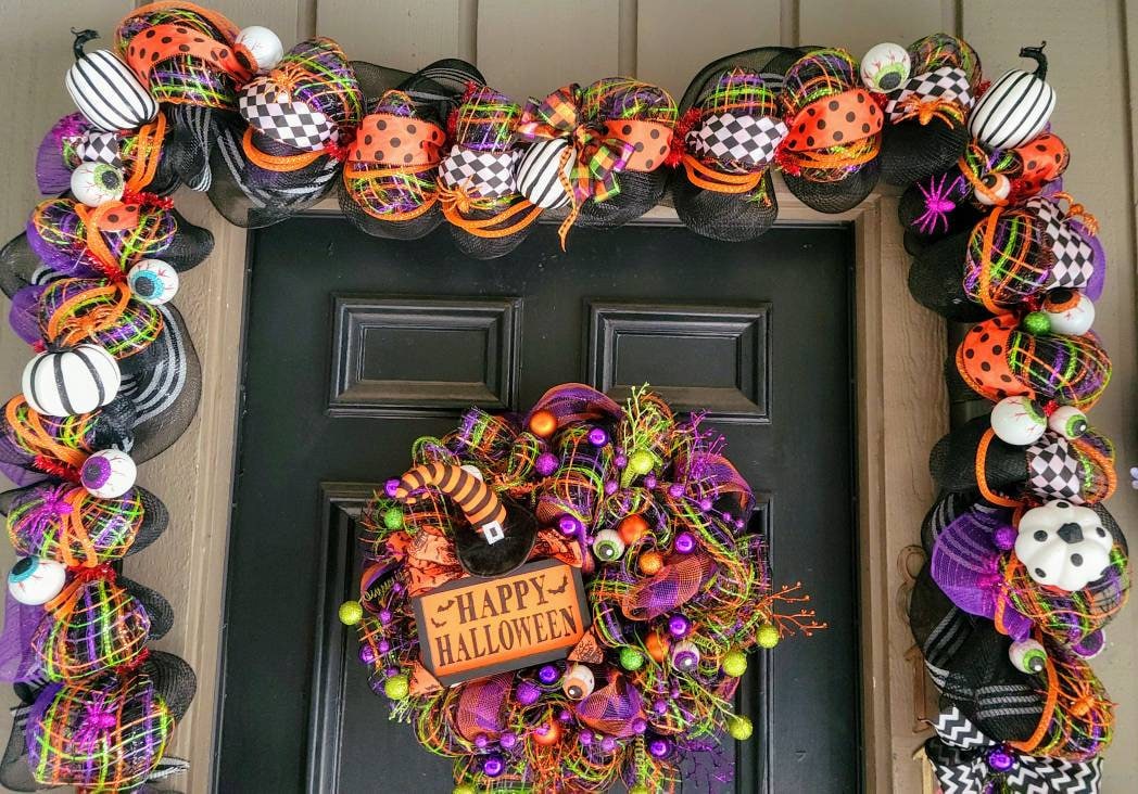 Whimsical Halloween Wreath and Garland Set, Spider Eyeball Decor