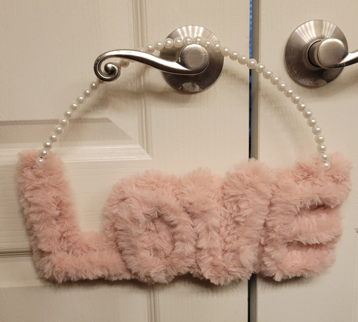 Valentine's Day Furry Heart Wall Hanger, Love Sign Door Decor
